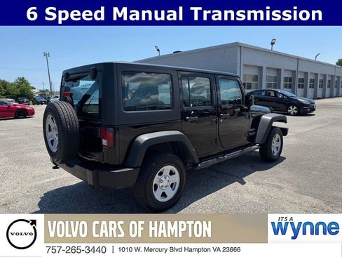 Used 2017 Jeep Wrangler Unlimited Sport w/ Connectivity Group AWD/4WD image 7