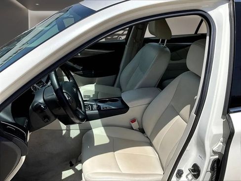 Used 2016 INFINITI Q50 3.0t Premium w/ 3.0T Premium Plus Package RWD image 23