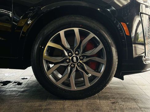 Used 2023 Cadillac XT6 Sport AWD/4WD image 24