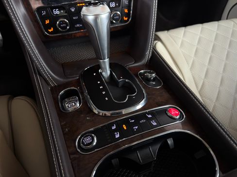 Used 2016 Bentley Continental GT image 28