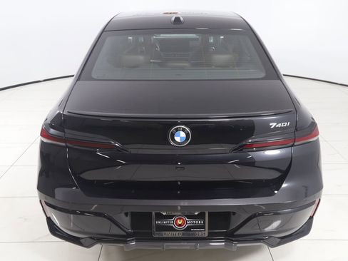 Used 2023 BMW 740i w/ Parking Assistance Package image 64