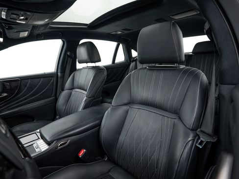 Used 2019 Lexus LS 500 AWD w/ Interior Upgrade Package image 17