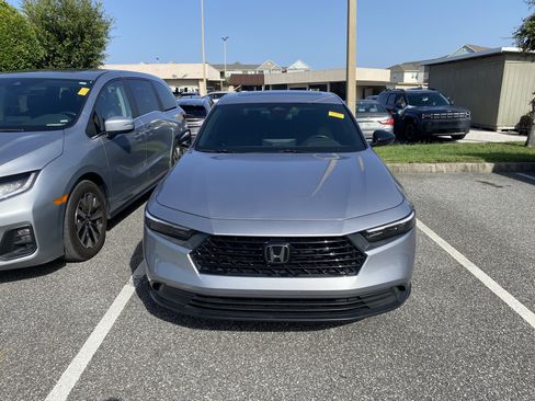 Used 2023 Honda Accord Sport image 14