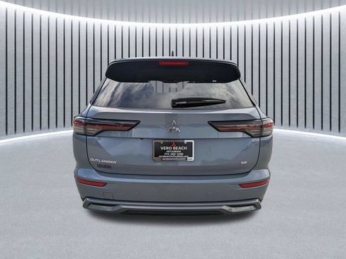 New 2026 Mitsubishi Outlander SE FWD image 5
