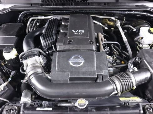 Used 2019 Nissan Frontier PRO-4X AWD/4WD image 40