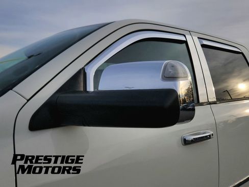 Used 2017 RAM 1500 Laramie image 14