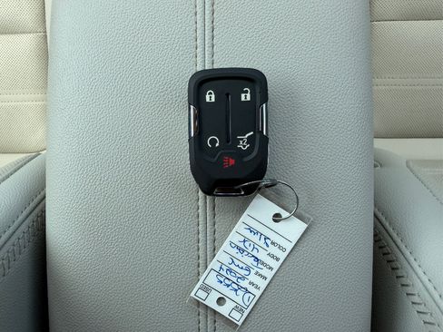 Used 2024 GMC Terrain Denali w/ Denali Premium Package AWD/4WD image 27