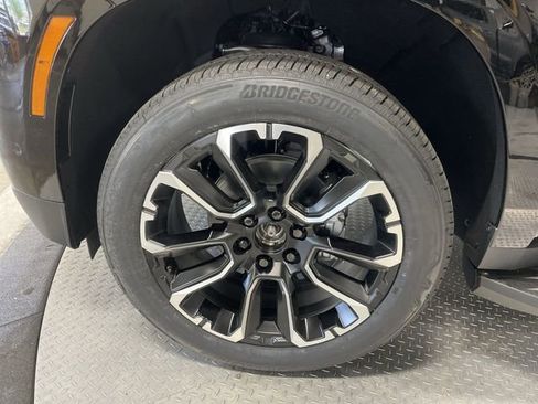 New 2026 Chevrolet Tahoe Premier w/ Sun And Tow Package AWD/4WD image 10