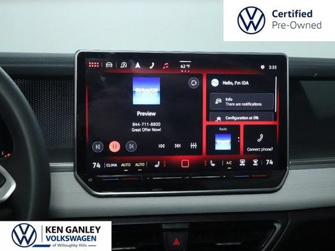 Used 2025 Volkswagen Tiguan SE AWD/4WD image 25