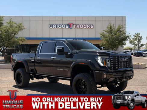 Used 2024 GMC Sierra 2500 Denali Ultimate w/ Max Trailering Package AWD/4WD image 3