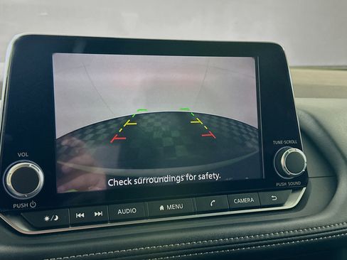 Used 2023 Nissan Rogue SV image 22