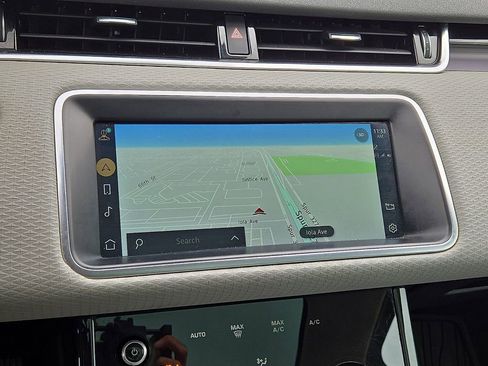 Used 2021 Land Rover Range Rover Evoque S image 26