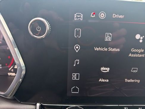 Used 2024 GMC Canyon Elevation w/ Convenience Package image 33