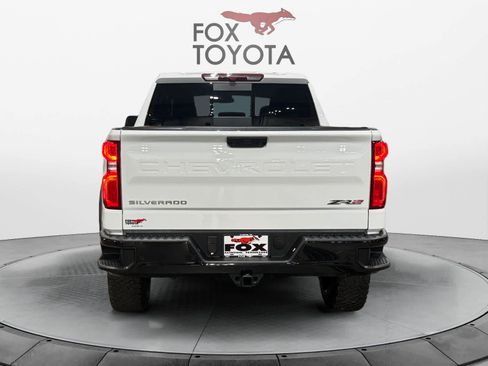 Used 2025 Chevrolet Silverado 1500 ZR2 AWD/4WD image 4