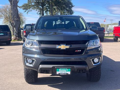 Used 2017 Chevrolet Colorado Z71 AWD/4WD image 3