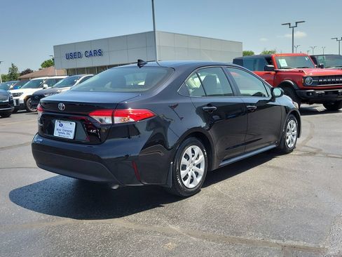 Used 2024 Toyota Corolla LE FWD image 4