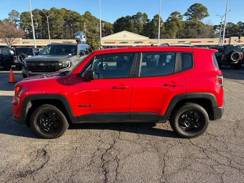 Used 2022 Jeep Renegade Sport image 8