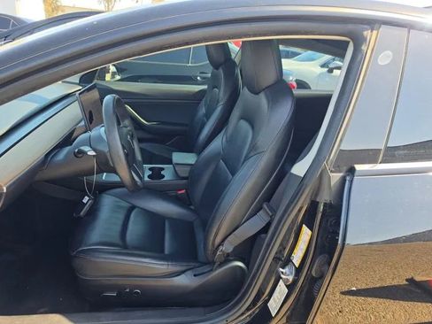 Used 2021 Tesla Model 3 Standard Range Plus RWD image 3