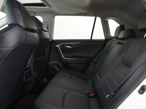 Used 2021 Toyota RAV4 Limited AWD/4WD image 16