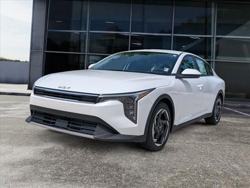 New 2026 Kia K4 GT-Line Turbo FWD image 4