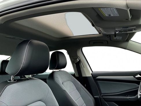 New 2026 Volkswagen Jetta SE image 26