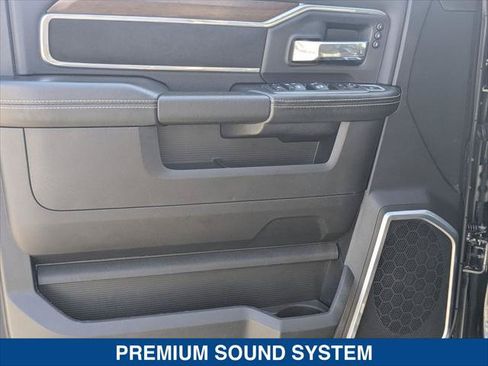 Used 2022 RAM 2500 Laramie AWD/4WD image 10