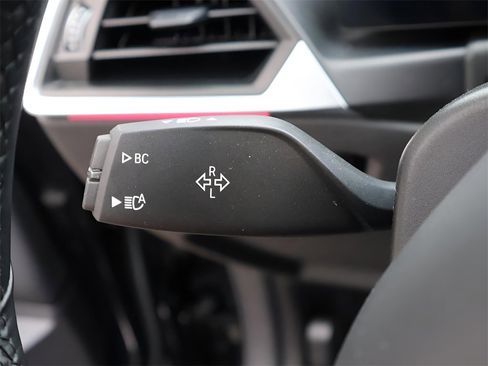 Used 2024 BMW 430i xDrive Coupe w/ Premium Package image 35