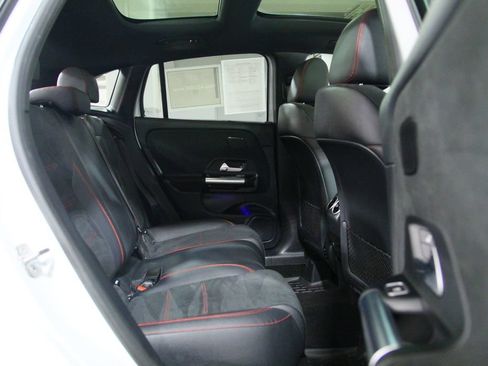 Certified 2024 Mercedes-Benz GLA 250 4MATIC image 26
