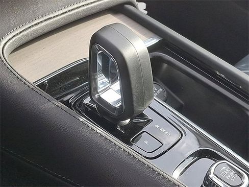 New 2025 Volvo S90 B6 Plus image 7