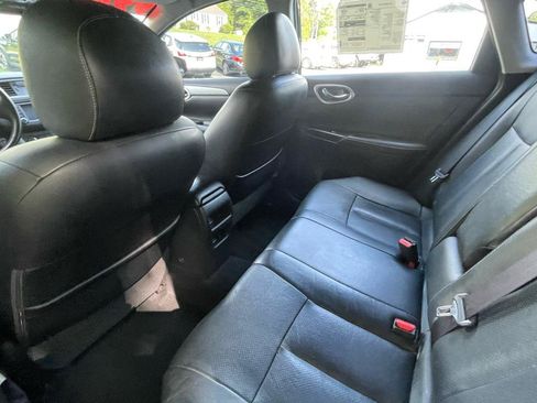 Used 2015 Nissan Sentra SR w/ SR Premium Package FWD image 21