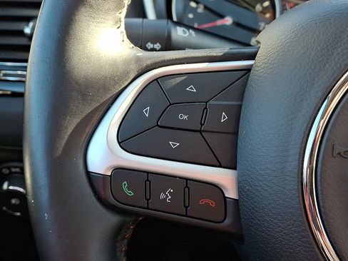 Used 2020 Jeep Compass Limited image 20