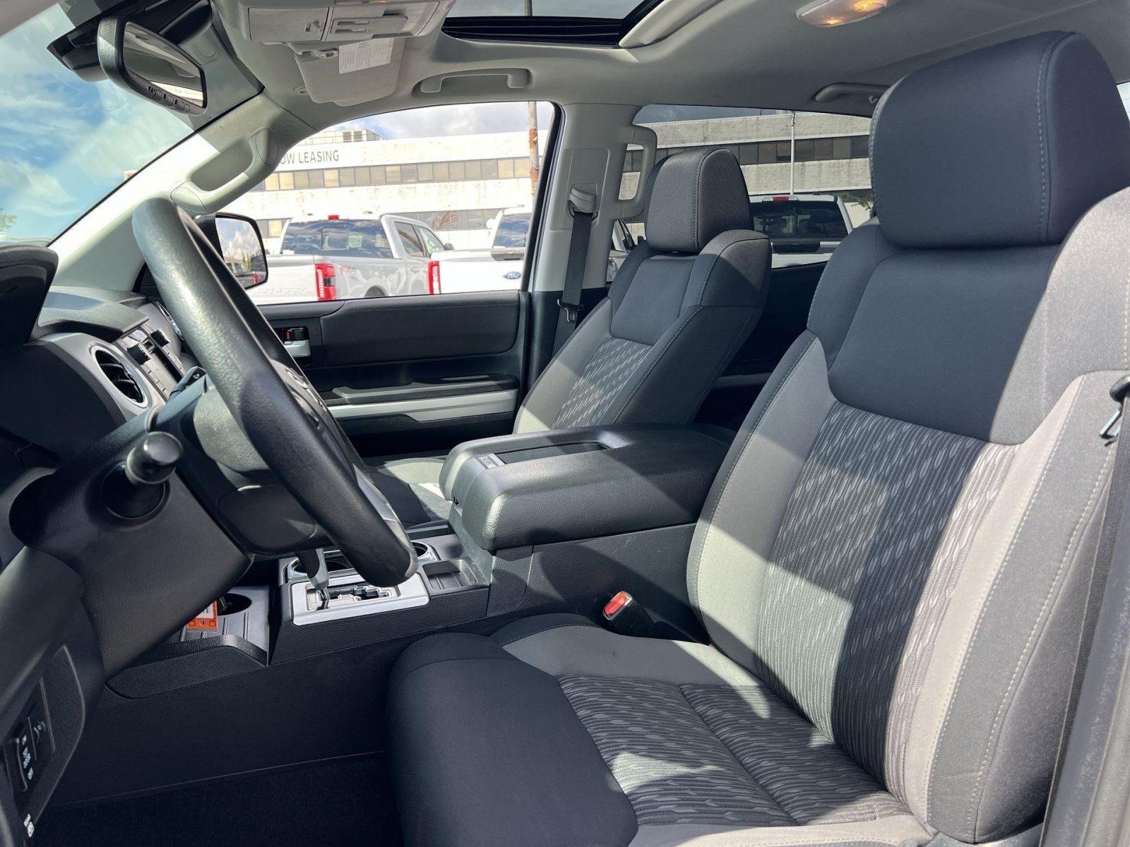 Used 2019 Toyota Tundra SR5 AWD/4WD image 13