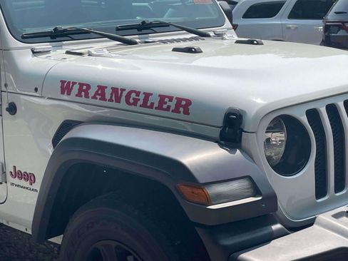 Used 2023 Jeep Wrangler Unlimited Sport AWD/4WD image 9