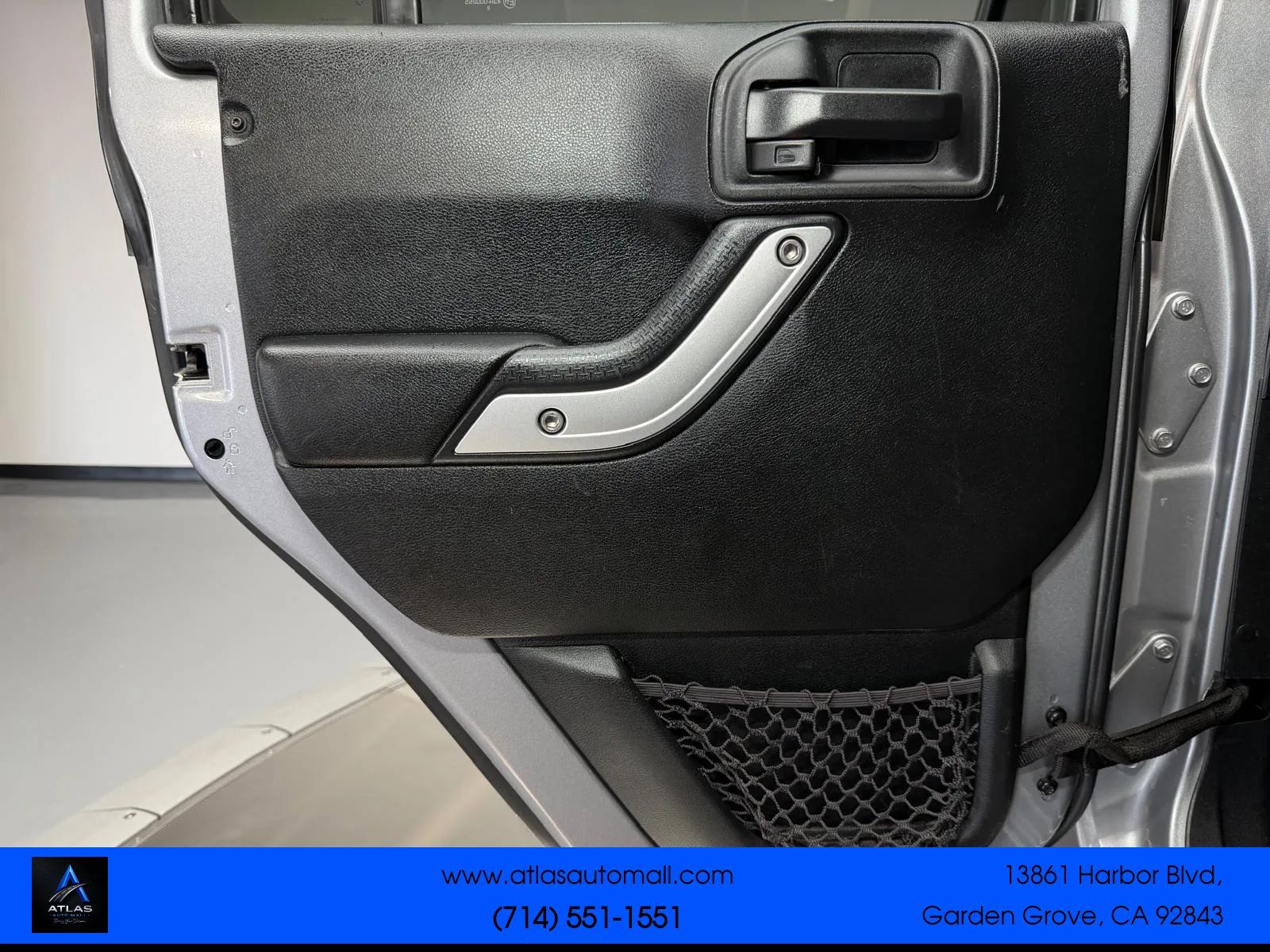 Used 2018 Jeep Wrangler Unlimited Sahara AWD/4WD image 14