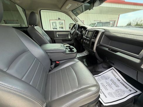 Used 2018 RAM 3500 Tradesman w/ Chrome Appearance Group RWD image 12