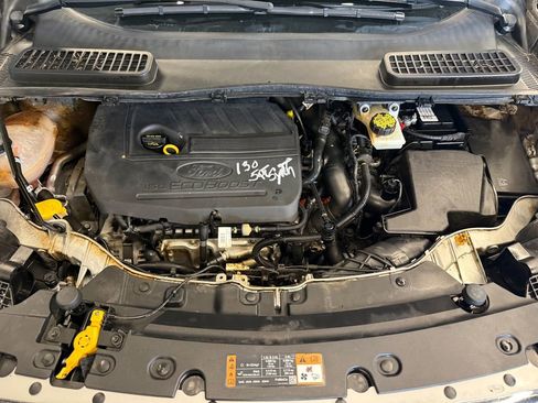 Used 2017 Ford Escape SE w/ SE Cold Weather Package AWD/4WD image 22
