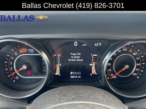 Used 2022 Jeep Wrangler Willys image 9