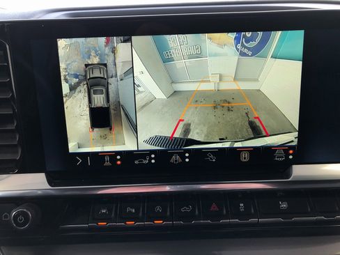 Certified 2024 Chevrolet Silverado 1500 High Country image 27