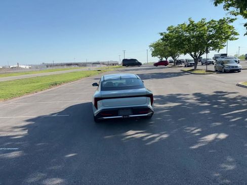 Used 2025 Kia K4 LXS image 16