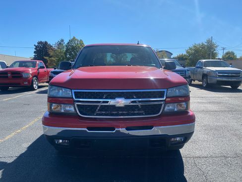 Used 2006 Chevrolet Silverado 1500 LT w/ Onstar Plus Package image 2