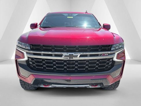 Used 2021 Chevrolet Suburban Z71 image 2