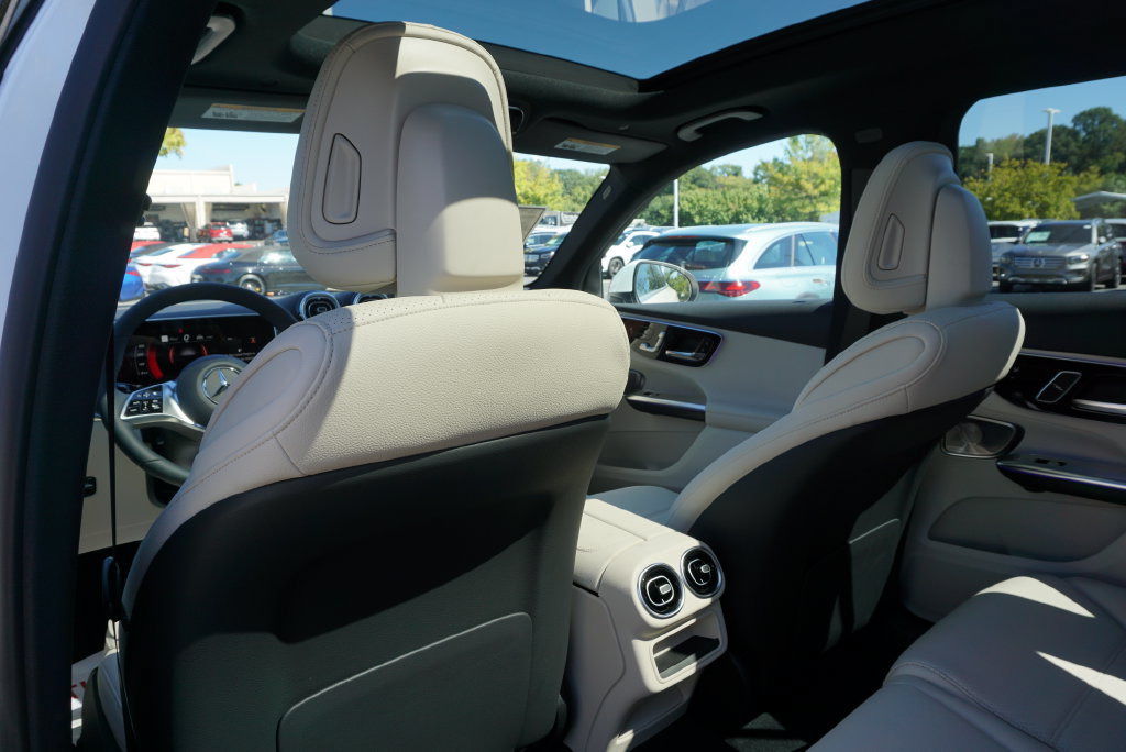 Certified 2026 Mercedes-Benz GLC 300 4MATIC image 49
