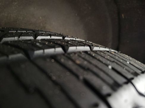 Used 2019 Subaru Ascent Premium image 12