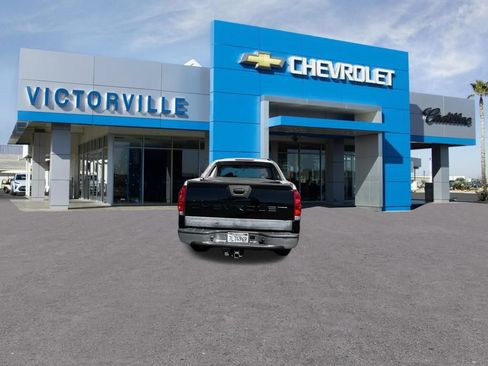 Used 2004 Chevrolet Avalanche 2WD image 6