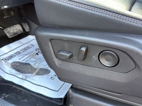 Used 2026 Chevrolet Suburban High Country w/ Sun And Tow Package image 27