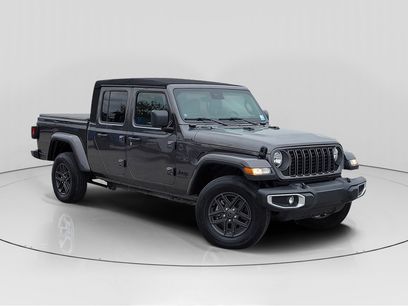 Used 2024 Jeep Gladiator Sport