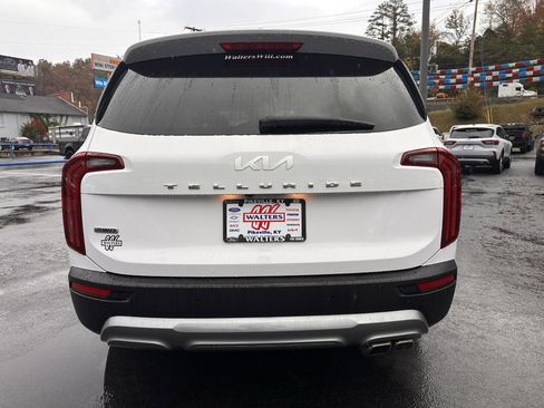 Used 2022 Kia Telluride EX image 30