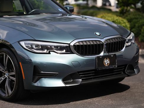 Used 2021 BMW 330i Sedan w/ Convenience Package RWD image 2