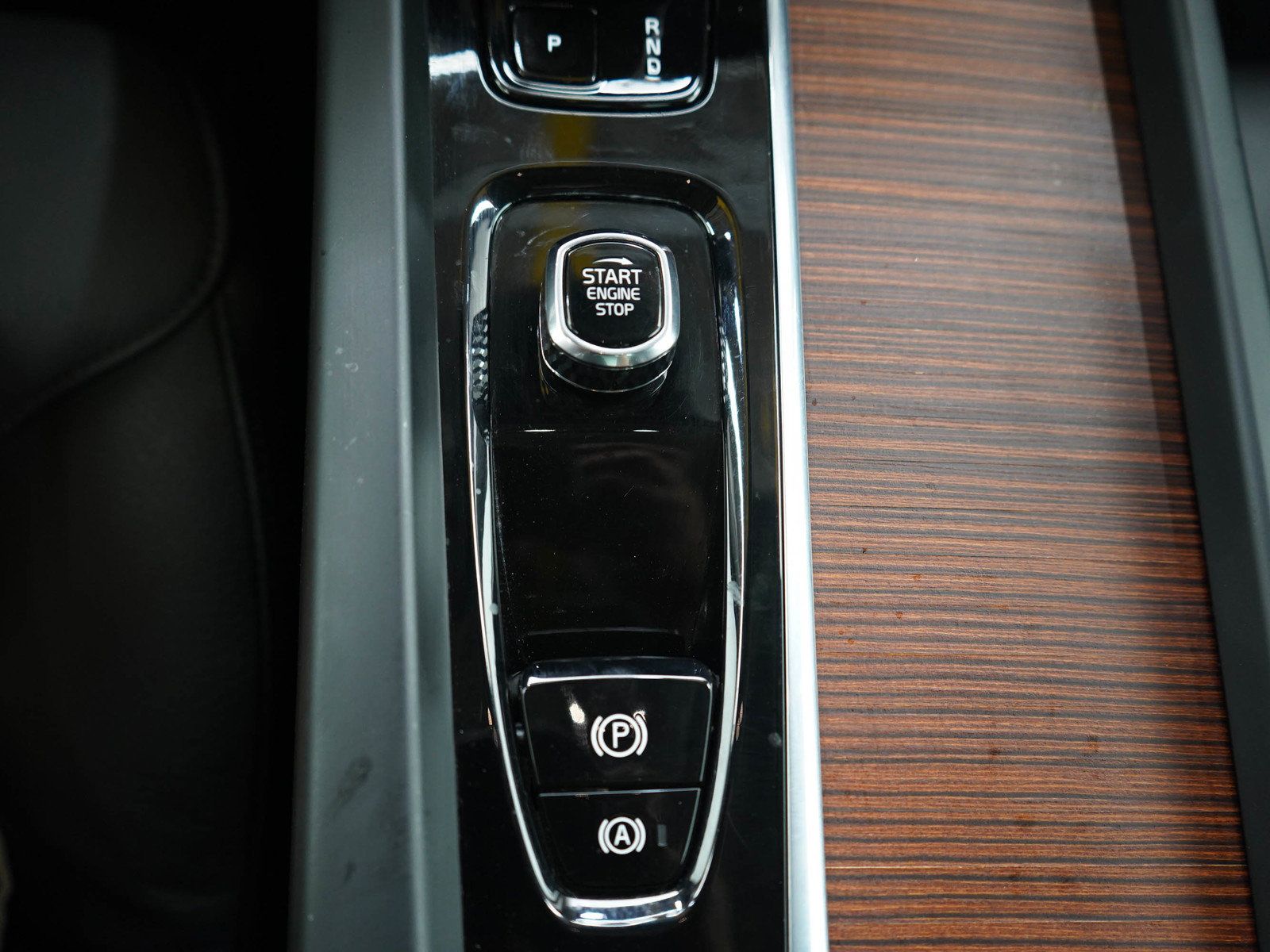 Used 2025 Volvo V60 B5 Cross Country Plus AWD/4WD image 24