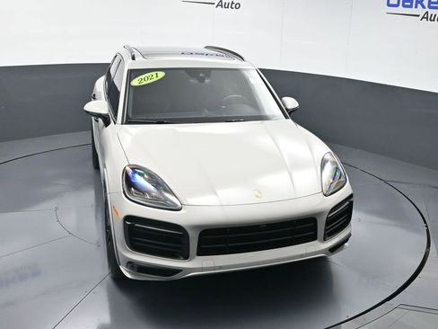 Used 2021 Porsche Cayenne GTS image 49